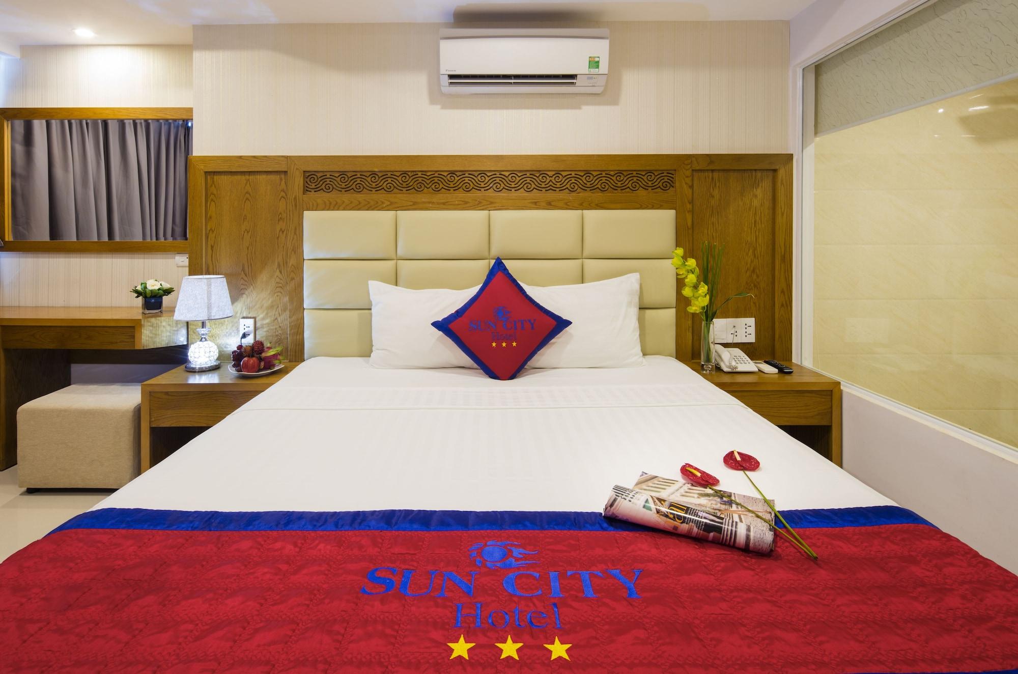 Sun City Hotel Nha Trang Esterno foto